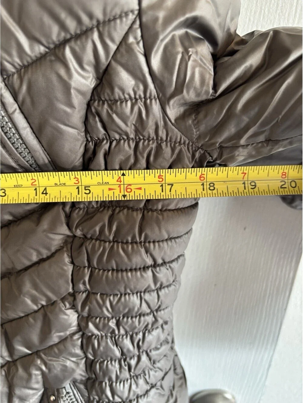 Laundry By Shelli Segal Gray Quilted Puffer Jacket Faux Fur Sherpa Hood M